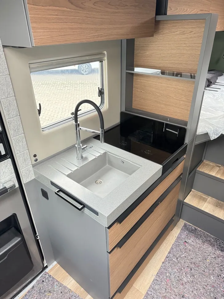 Fahrzeugbild Niesmann + Bischoff iSmove 6.9 E Winter-P. / Dachkl. / Zerhacktoil. #12