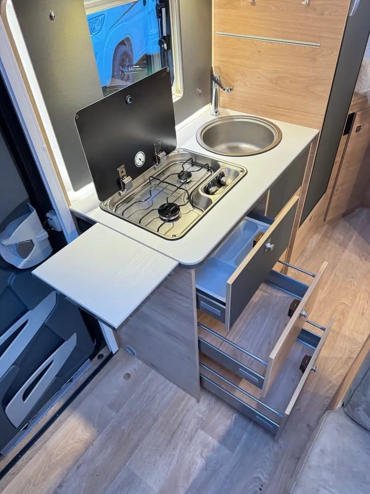 Fahrzeugbild Dethleffs Globebus Camp Active T 4 #14