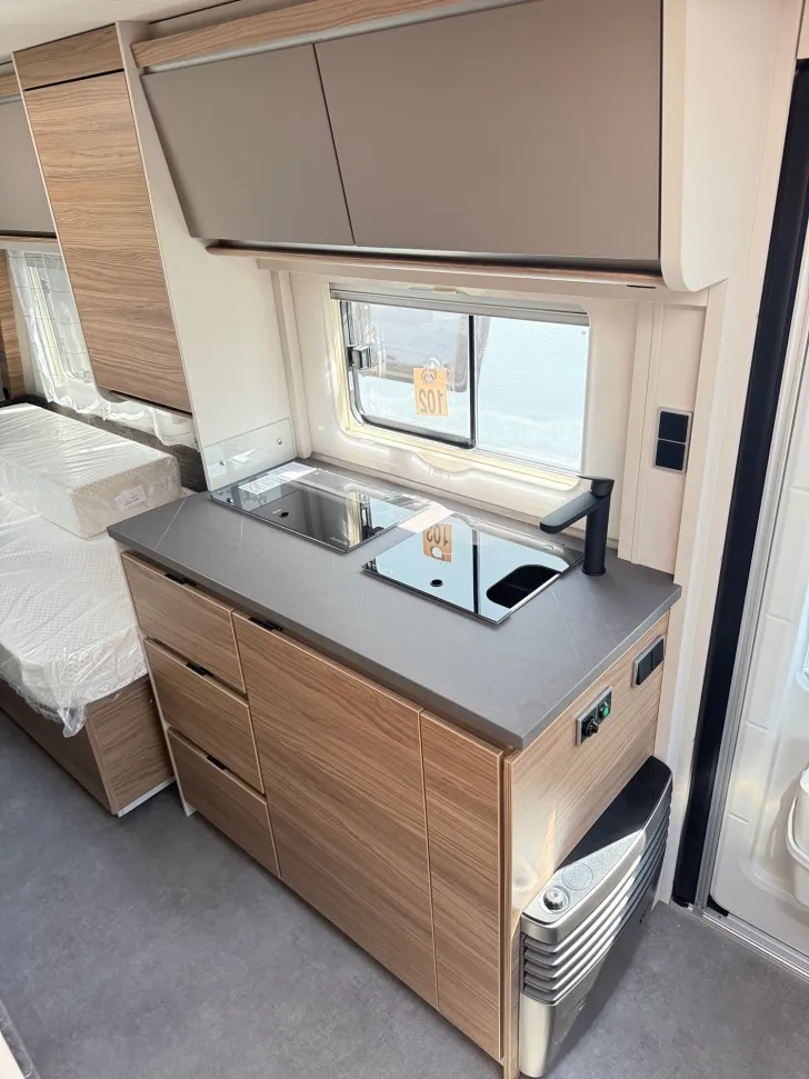 Fahrzeugbild Dethleffs Nomad 460 EL #9