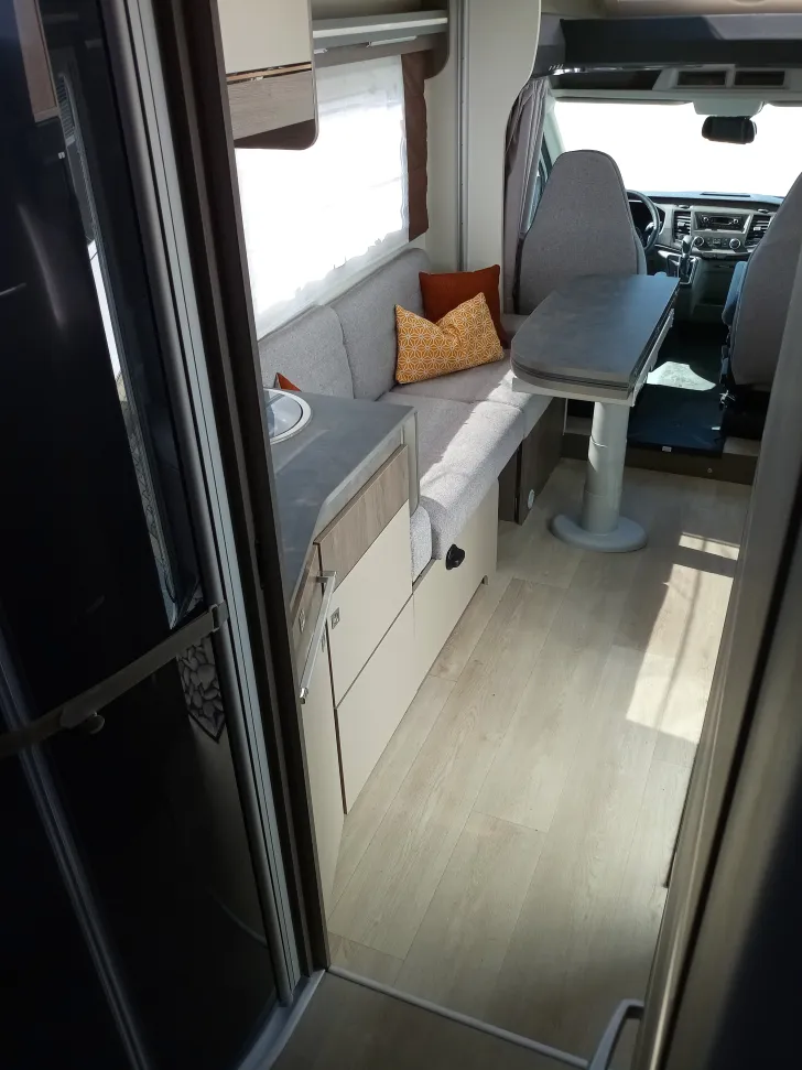 Fahrzeugbild Challenger Teilintegriert 380 Graphite #26
