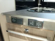 Fahrzeugbild Challenger Teilintegriert 380 Graphite #40