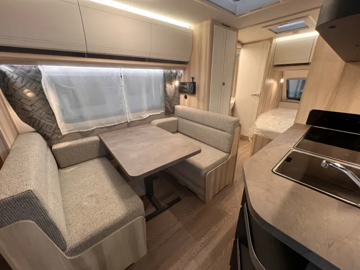 Fahrzeugbild Hobby De Luxe 540 KMFe #5