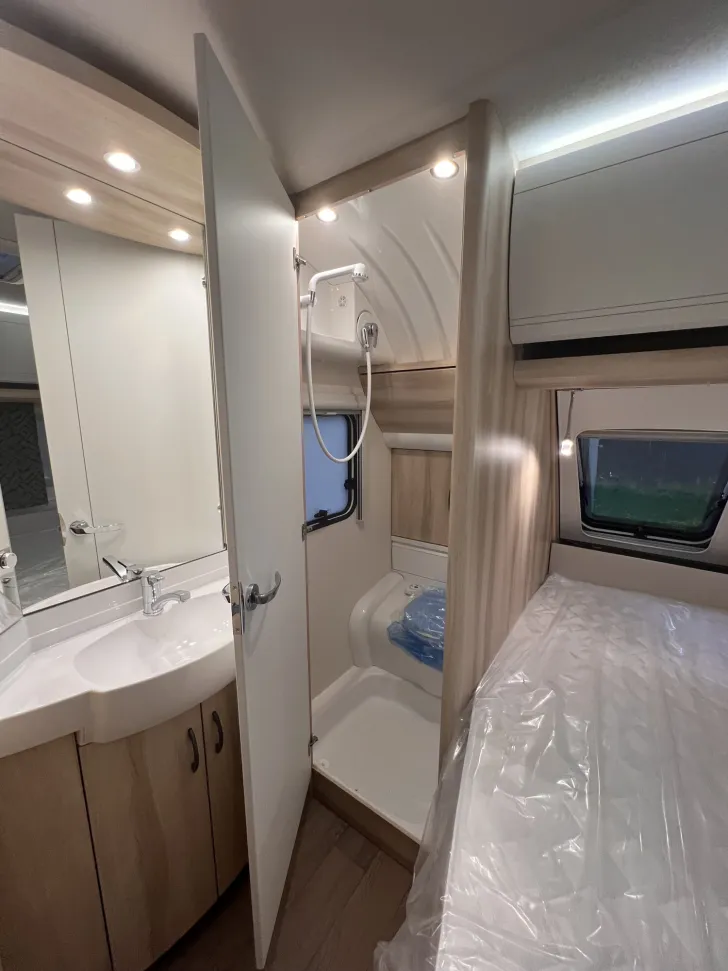 Fahrzeugbild Hobby De Luxe 540 KMFe #8