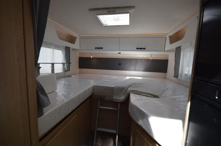 Fahrzeugbild Sunlight T 67 Hubbett & Fußbodenheizung #10