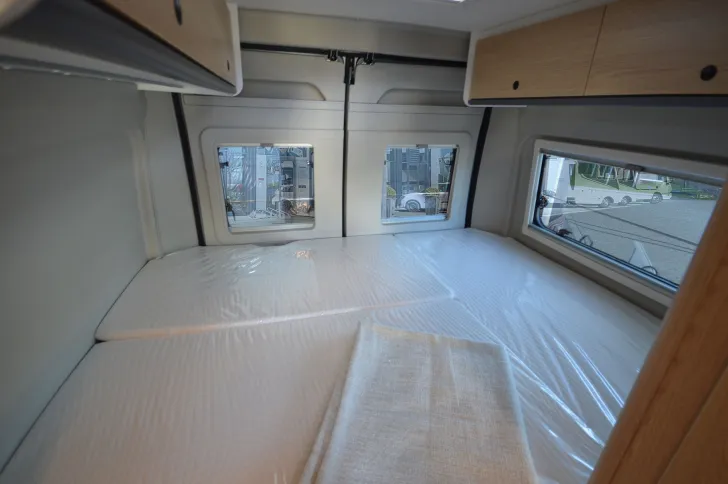 Fahrzeugbild Sunlight Camper Van Cliff 600 Entry SONDERFARBE Chassis + Fahrerh. #10