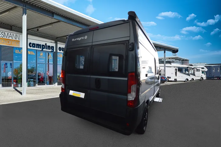 Fahrzeugbild Sunlight Camper Van Cliff 600 Entry SONDERFARBE Chassis + Fahrerh. #3