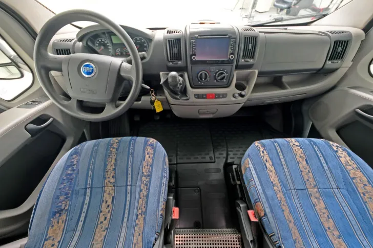 Fahrzeugbild LMC Liberty A 700 G/ Festbett/Garage/6 Schlafplätze #5