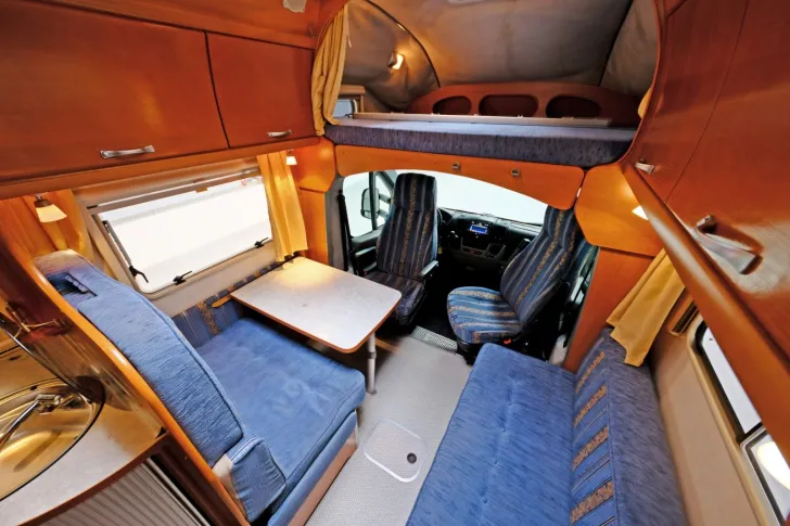 Fahrzeugbild LMC Liberty A 700 G/ Festbett/Garage/6 Schlafplätze #6