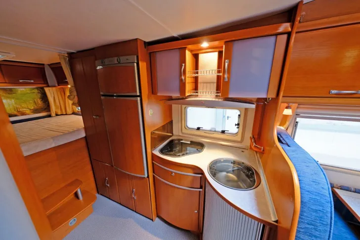 Fahrzeugbild LMC Liberty A 700 G/ Festbett/Garage/6 Schlafplätze #11