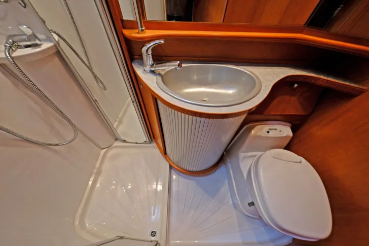 Fahrzeugbild LMC Liberty A 700 G/ Festbett/Garage/6 Schlafplätze #13