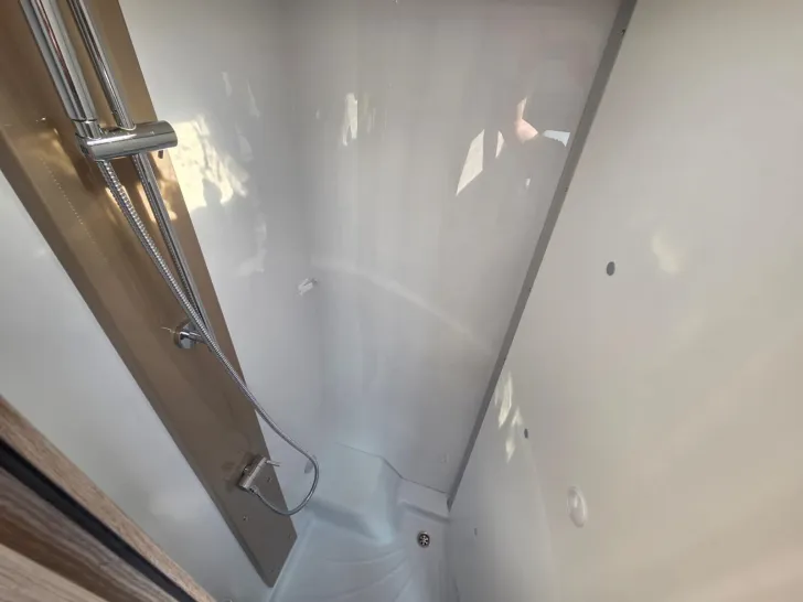 Fahrzeugbild Bürstner Lyseo Time Skyline 690 G #9