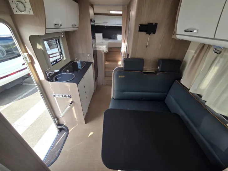 Fahrzeugbild Bürstner Lyseo Time Skyline 690 G #17