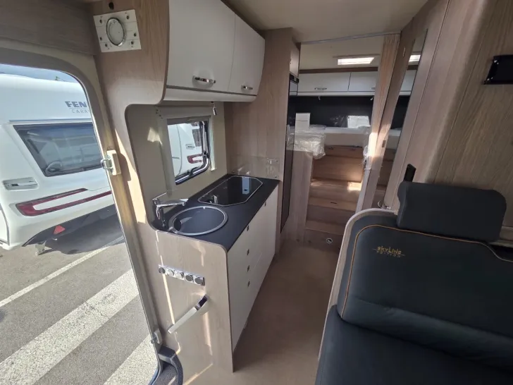 Fahrzeugbild Bürstner Lyseo Time Skyline 690 G #18