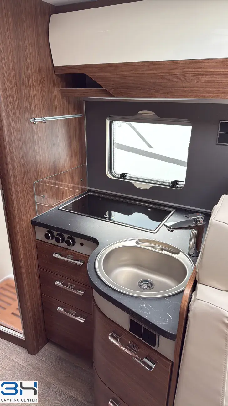 Sicht vorne-hinten Hymer B-Klasse MC T 680 -31.745,-€ ich-will-weg-Preis!