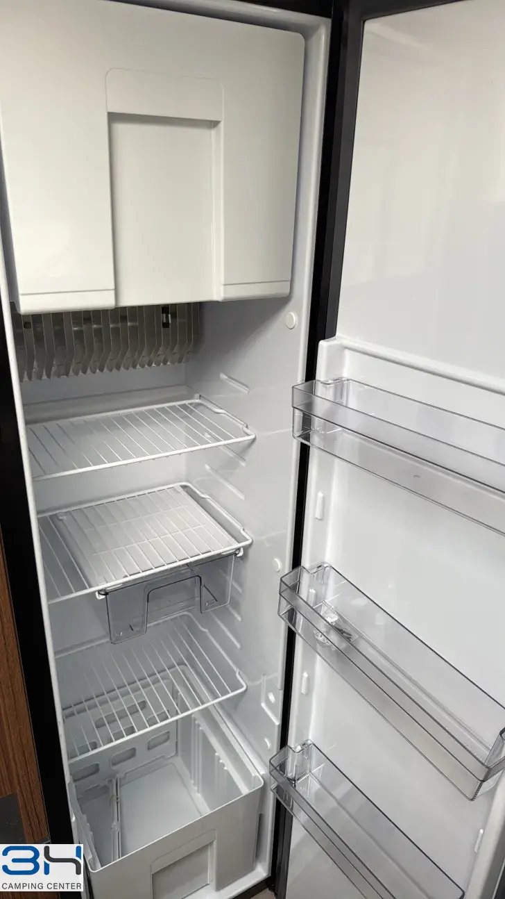 Sicht vorne-hinten Hymer B-Klasse MC T 680 -31.745,-€ ich-will-weg-Preis!