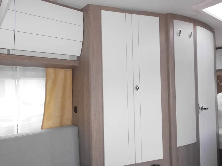 Fahrzeugbild Hobby OnTour 460 DL 2026 BUGFENSTER 1500 ROLLROST #17