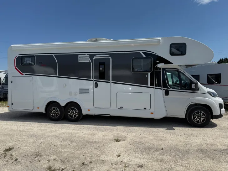 Fahrzeugbild Dethleffs XL-FAMILY A 7872-2 #4