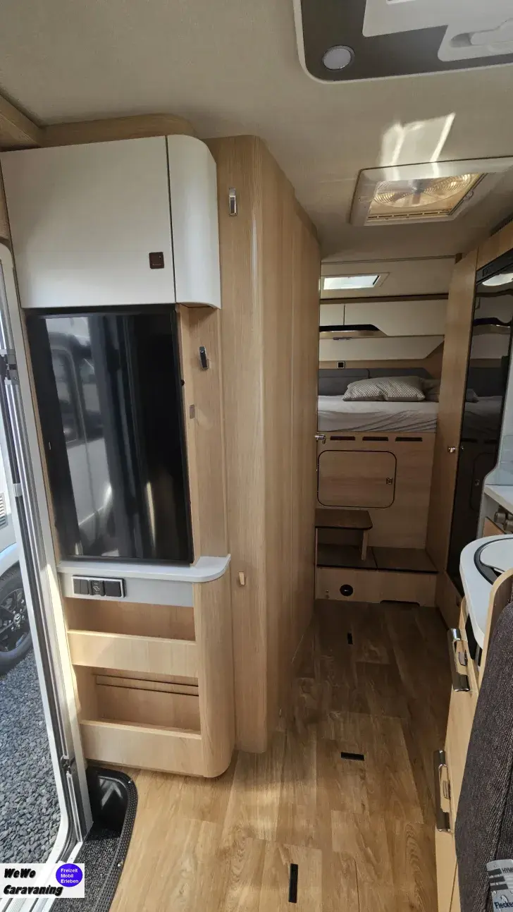 Fahrzeugbild Hymer B-Klasse MC T 550 WhiteLine Sehr gepflegt wenig Kilometer #8