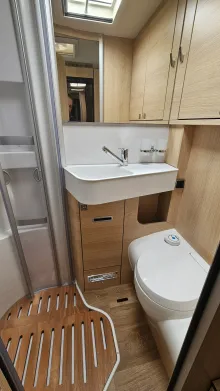 Fahrzeugbild Hymer B-Klasse MC T 550 WhiteLine Sehr gepflegt wenig Kilometer #13