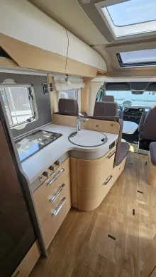 Fahrzeugbild Hymer B-Klasse MC T 550 WhiteLine Sehr gepflegt wenig Kilometer #5
