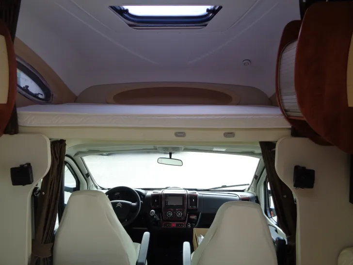 Fahrzeugbild P.L.A. Serie - M 744 #8