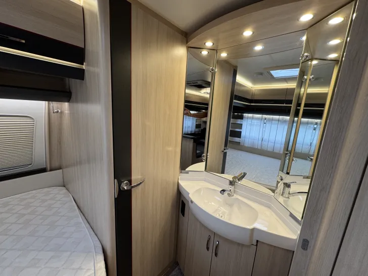 Fahrzeugbild Hobby DE LUXE EDITION 650 KMFe #15