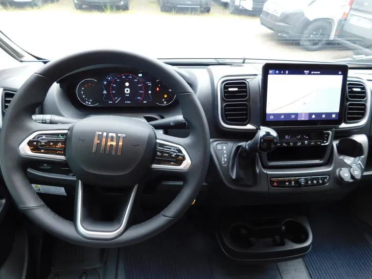 Fahrzeugbild Bürstner Eliseo C 644 Winterpaket, Backofen, Navi+Kamera #7