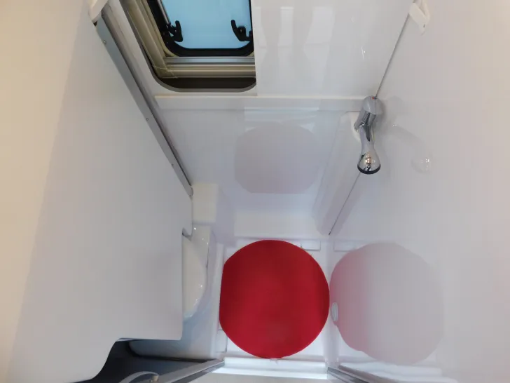 Fahrzeugbild Bürstner Eliseo C 644 Winterpaket, Backofen, Navi+Kamera #21