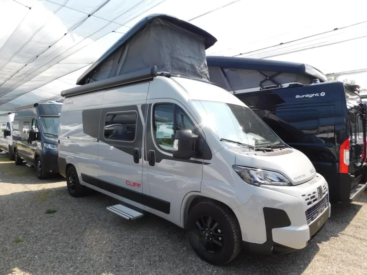 Fahrzeugbild Sunlight Adventure Cliff 600 Digital-Pkt, Combi 4D #1