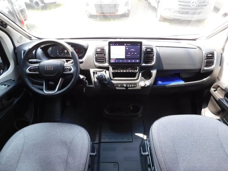 Fahrzeugbild Sunlight Adventure Cliff 600 Digital-Pkt, Combi 4D #8