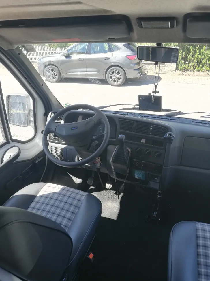 Fahrzeugbild Bürstner Alkoven 280 G #8