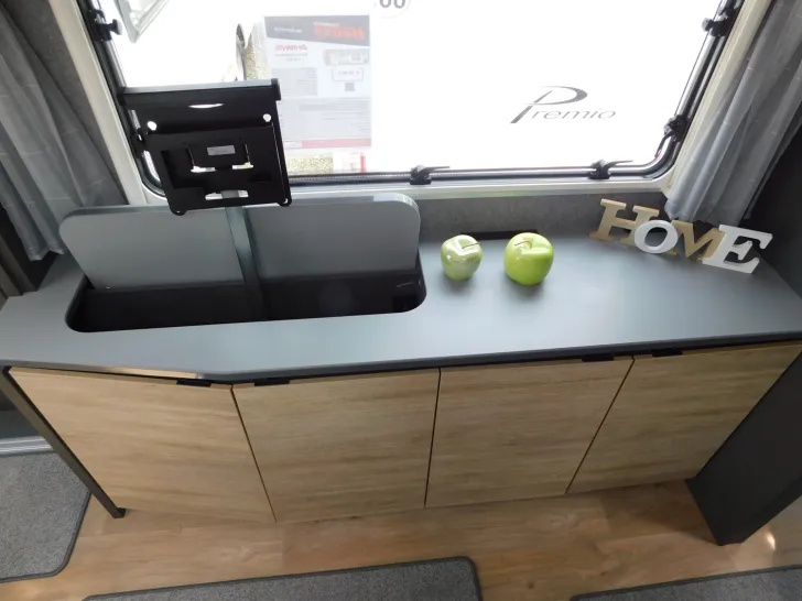 Fahrzeugbild Dethleffs Beduin Scandinavia 690 BQT First-Edition,TV-Lift #15