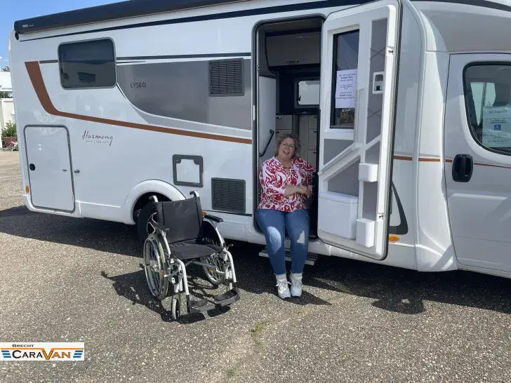 Fahrzeugbild Bürstner Lyseo TD 736 Rolli barrierefrei #27