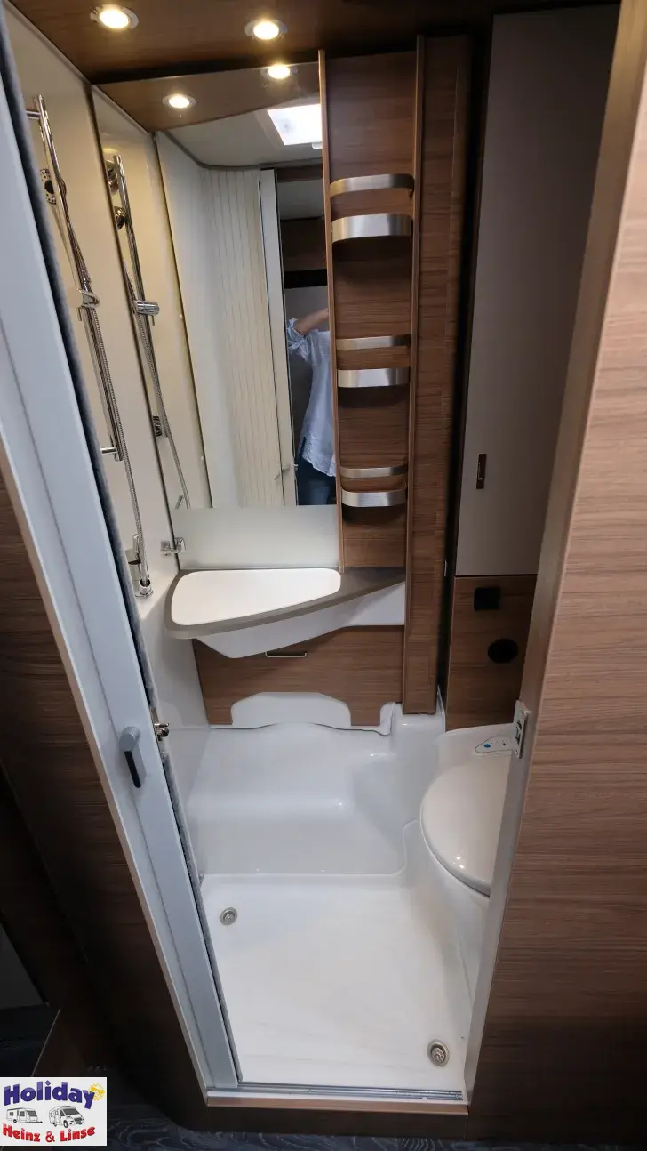 Fahrzeugbild Knaus L!VE I 650 MEG 180 PS Automatik, 3.5 t #18