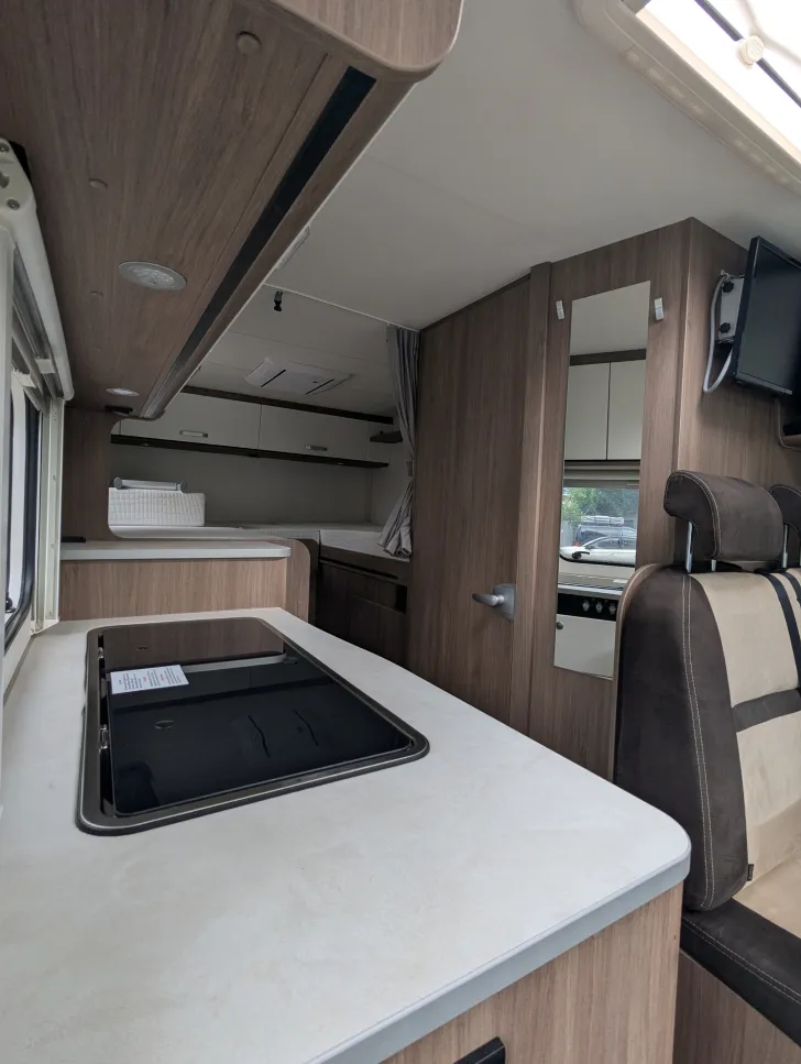 Fahrzeugbild Carado VAN V337 Pro #6