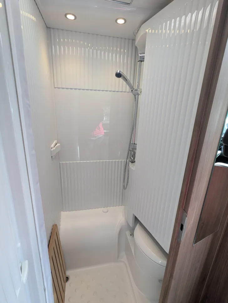 Fahrzeugbild Carado VAN V337 Pro #8