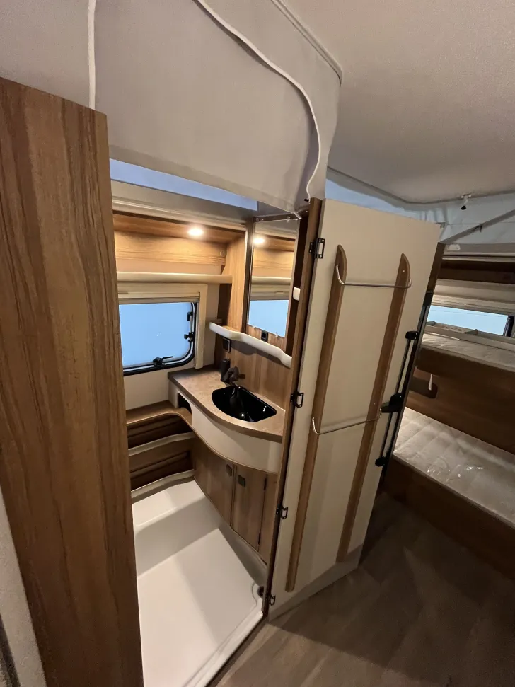 Fahrzeugbild Hymer Eriba Touring 560 Fahrradträger, Markise, Autark #21