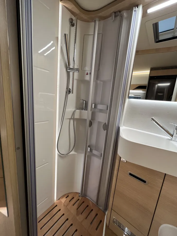 Fahrzeugbild Hymer B-Klasse MC I 550 WhiteLine WhiteLine, Solar, GFK-Dach #15