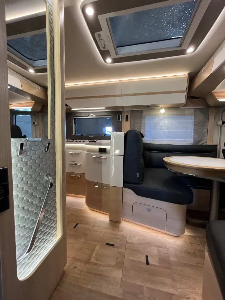 Fahrzeugbild Hymer B-Klasse ML I 880 Artkispak, Hydraul. Hubstützen #8
