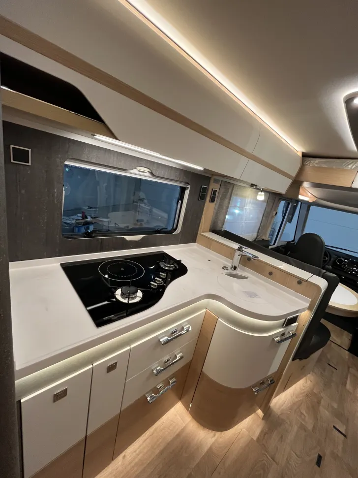 Fahrzeugbild Hymer B-Klasse ML I 880 Artkispak, Hydraul. Hubstützen #15