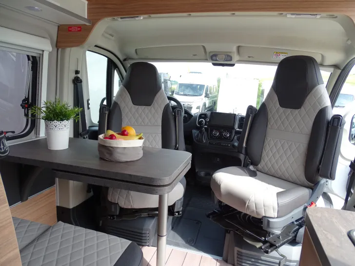 Fahrzeugbild Weinsberg CaraBus 600 MQH EDITION [FIRE] Automatik | Navi-Paket #6