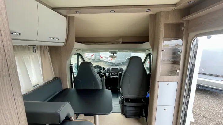 Fahrzeugbild Bürstner Lyseo Time Skyline Edition 690 G #12