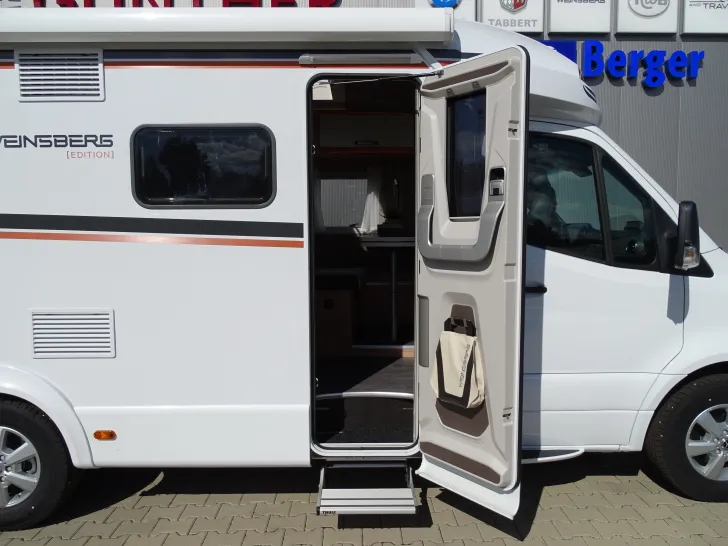 Fahrzeugbild Weinsberg CaraCompact 640 MEG EDITION [PEPPER] Automatik | Seitz-Fenster #4
