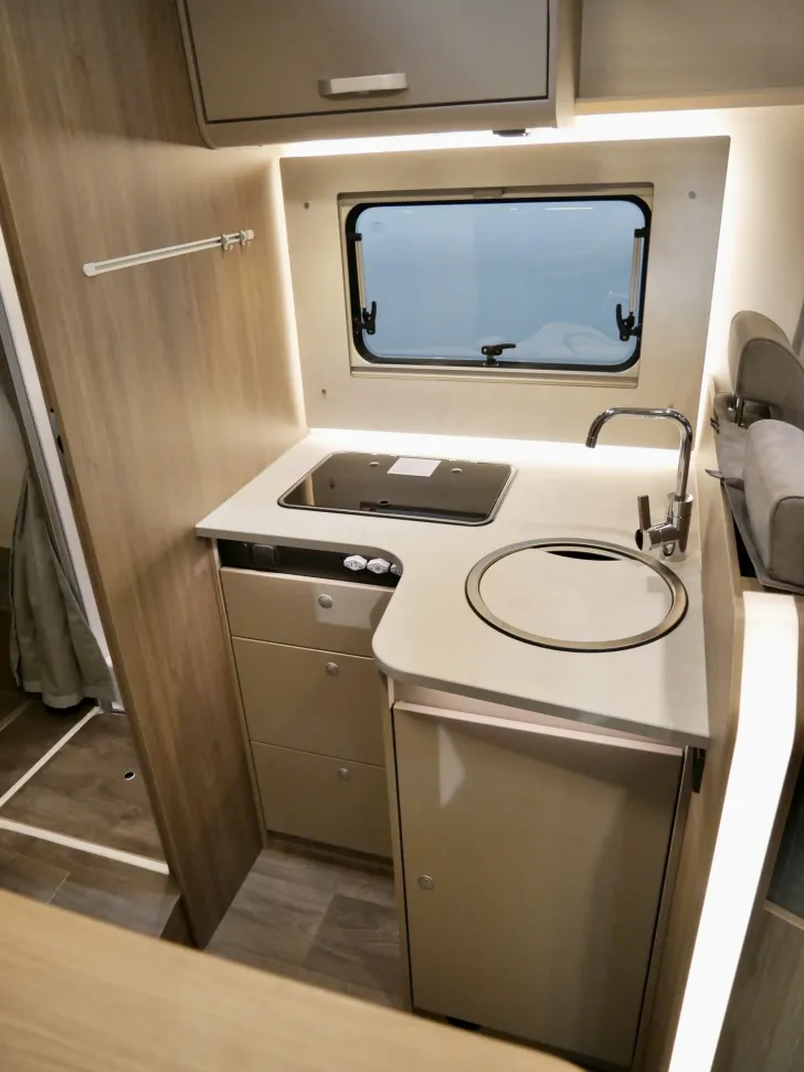 Fahrzeugbild Carado T 449 Edition 24 (Navi Markise Hubbett) #13