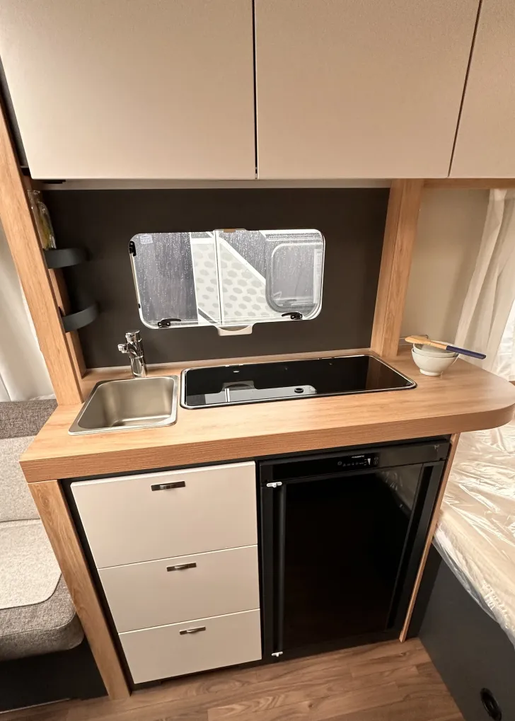 Fahrzeugbild Knaus Sport 450 FU Aktion , Duschausbau #12