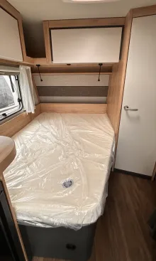 Fahrzeugbild Knaus Sport 450 FU Aktion , Duschausbau #10