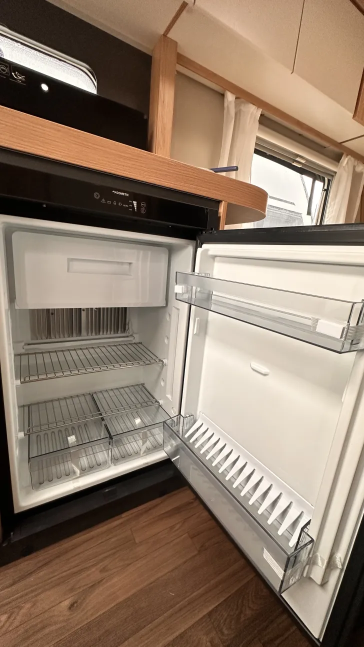 Fahrzeugbild Knaus Sport 450 FU Aktion , Duschausbau #14