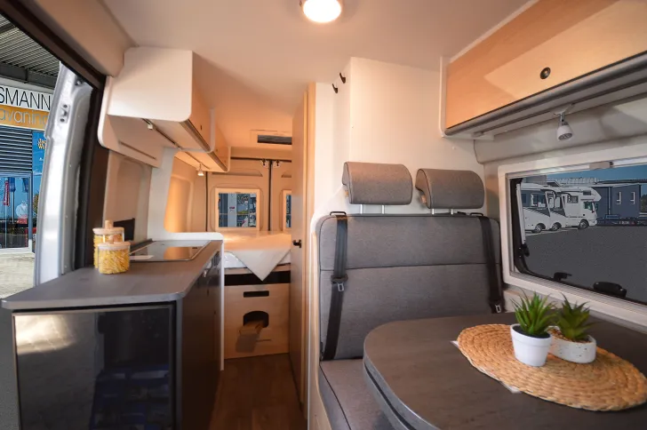 Fahrzeugbild Sunlight Camper Van Cliff 600 Entry Markise 3,75m schwarz #11