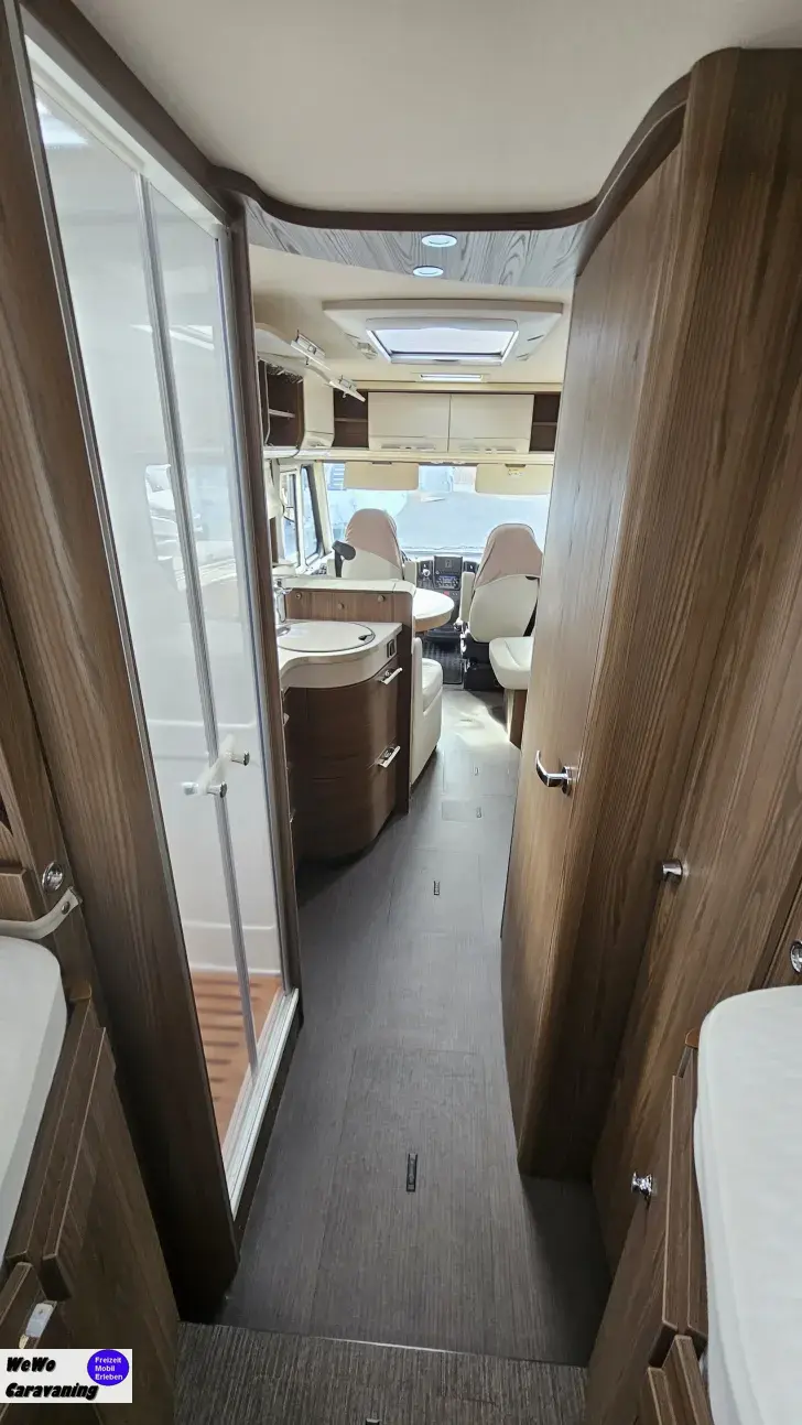 Fahrzeugbild Hymer B-Klasse SL 704 Bugstauschränke #11