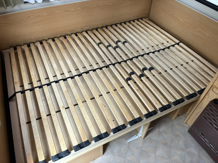 Fahrzeugbild Knaus Südwind 450 #2